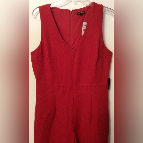 NWT Express Elegant Red Sleeveless Jumpsuit size 12 - Picture 4 of 11